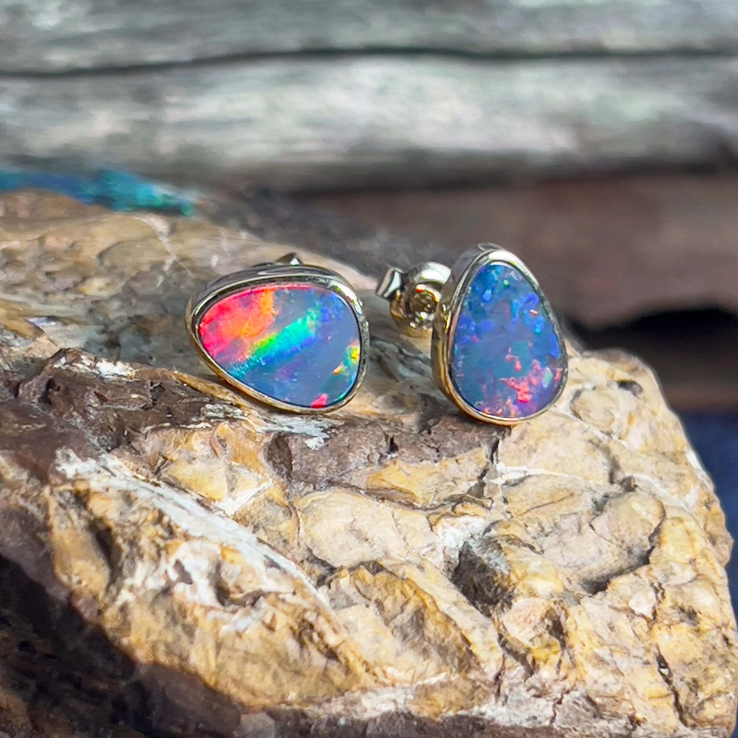 14kt Yellow Gold studs 3.65ct Opal doublet