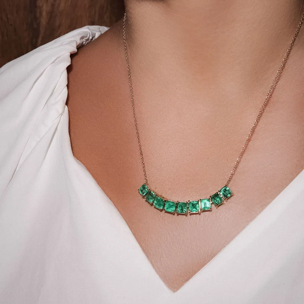 18kt Yellow Gold Emerald Necklace