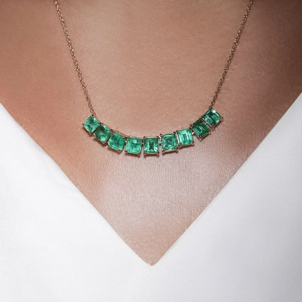 18kt Yellow Gold Emerald Necklace