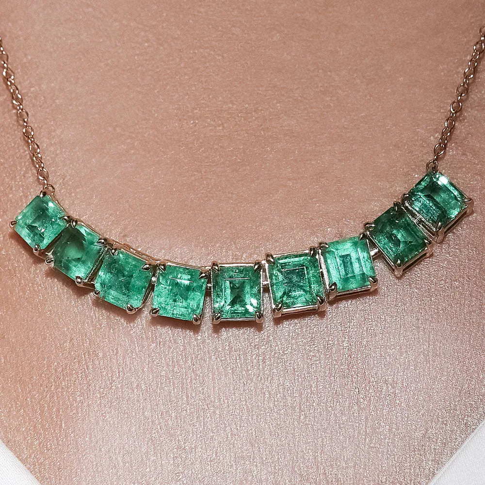 18kt Yellow Gold Emerald Necklace
