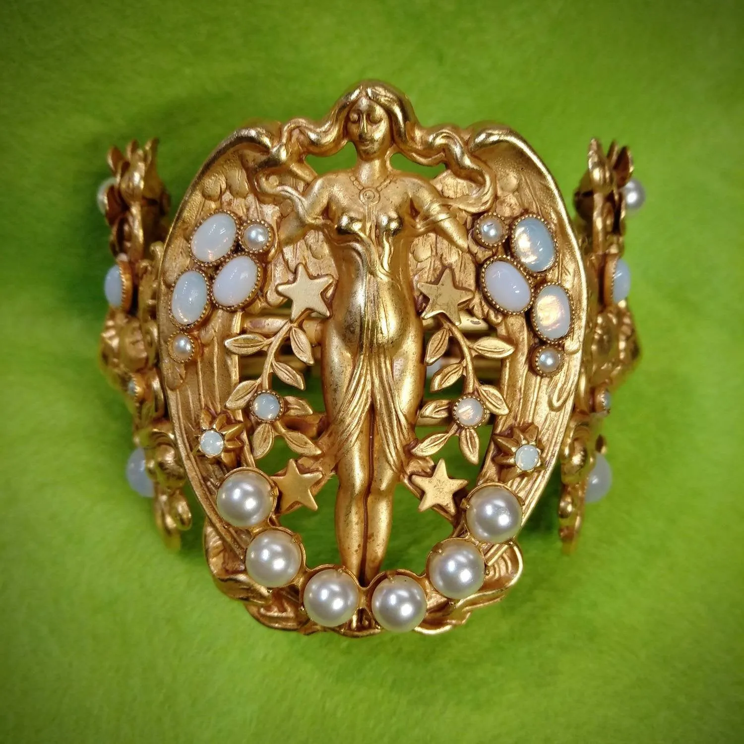 Askew London pearl Bracelet  fantasy Art Nouvau style clamper