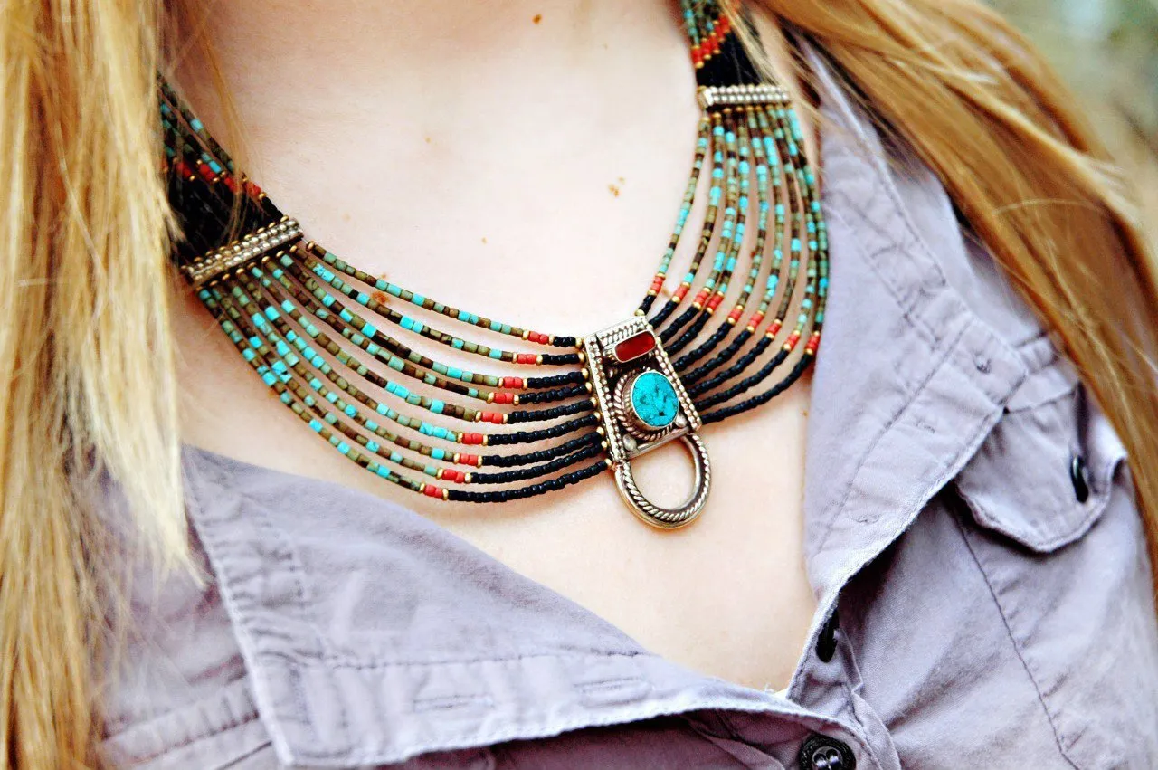 Black Bead Layer Necklace