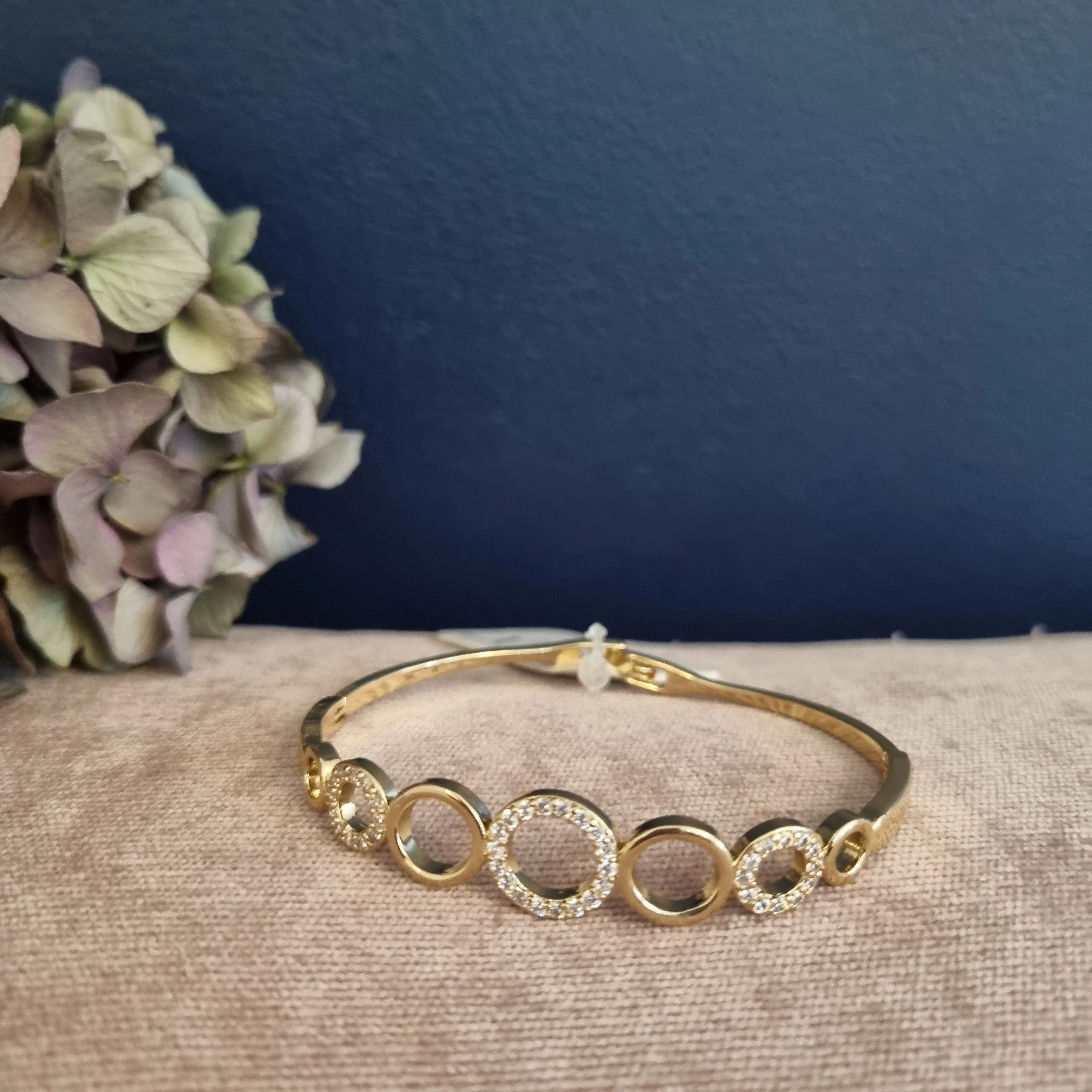 Circle Diamante Bracelet