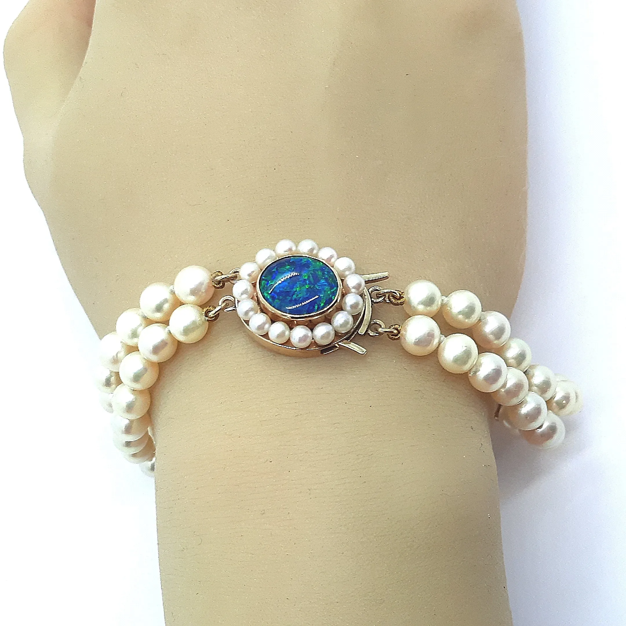 Cultured Pearl Bracelet with Opal Triplet & 9ct Yellow Gold Clasp
