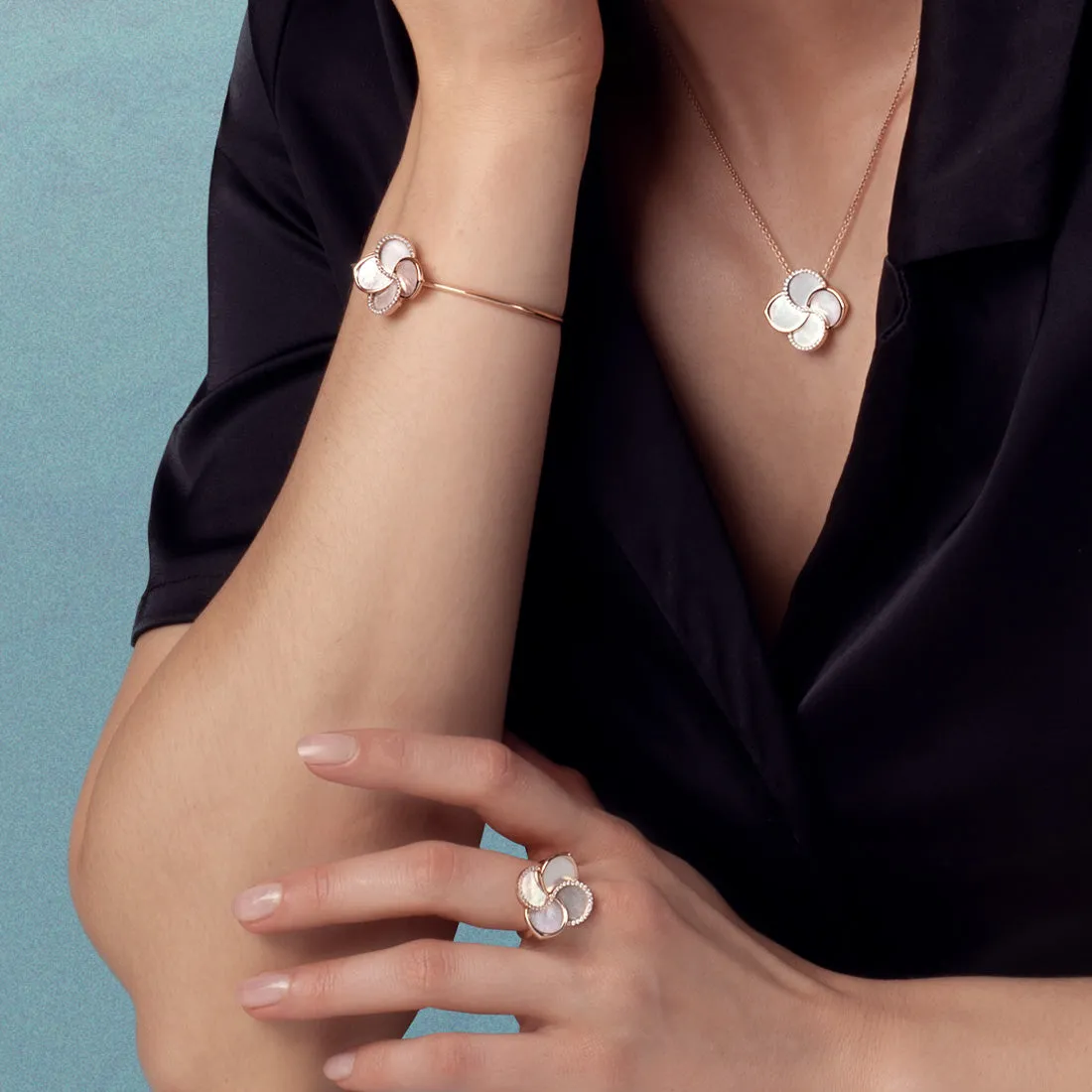 FLUMINA Bangle with Mother Of Pearl