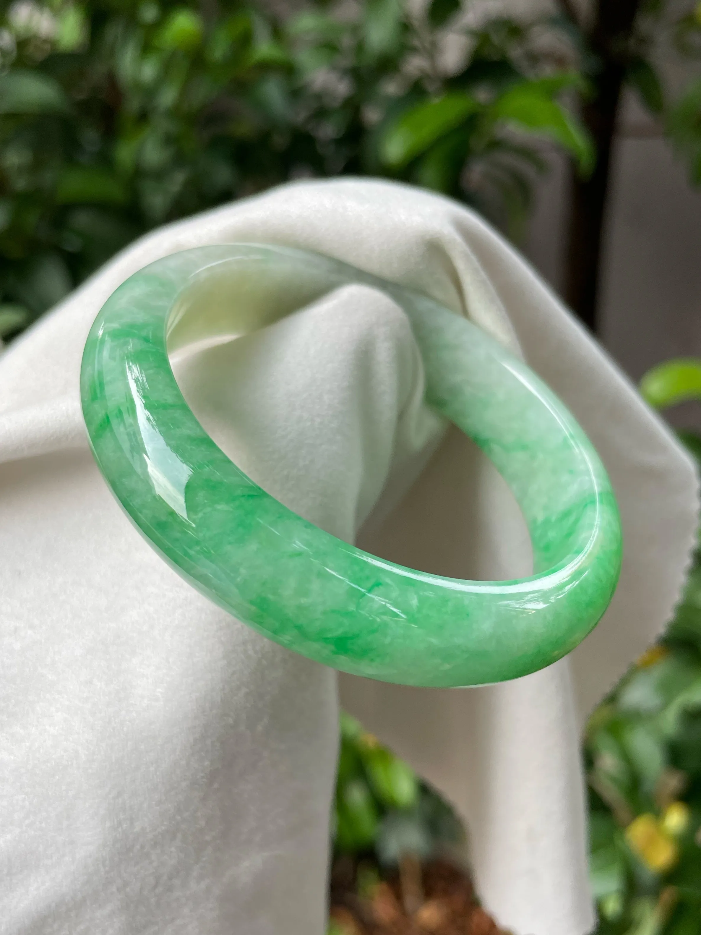 Green Jadeite Bangle | 57mm (NJBA107)