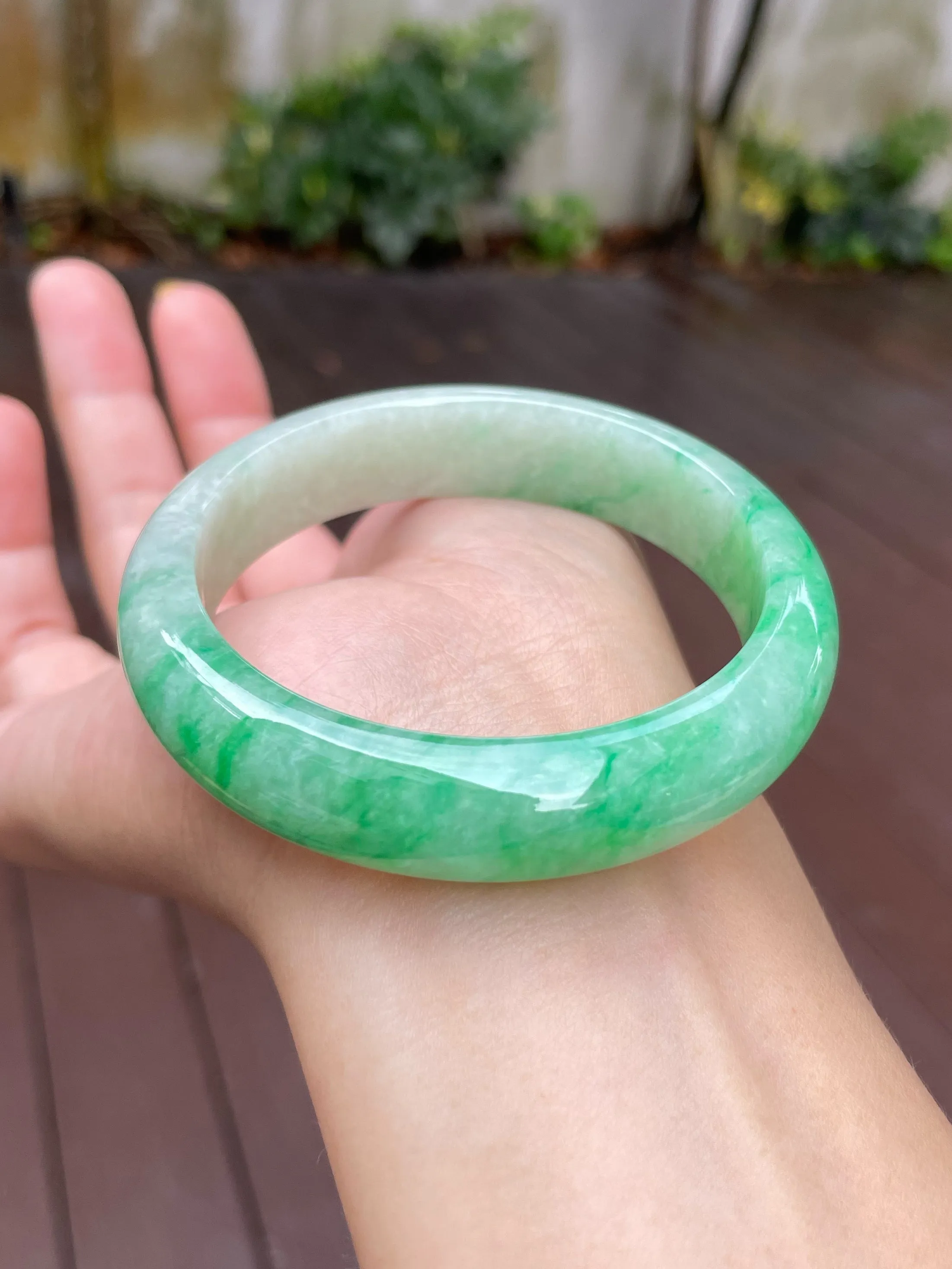 Green Jadeite Bangle | 57mm (NJBA107)