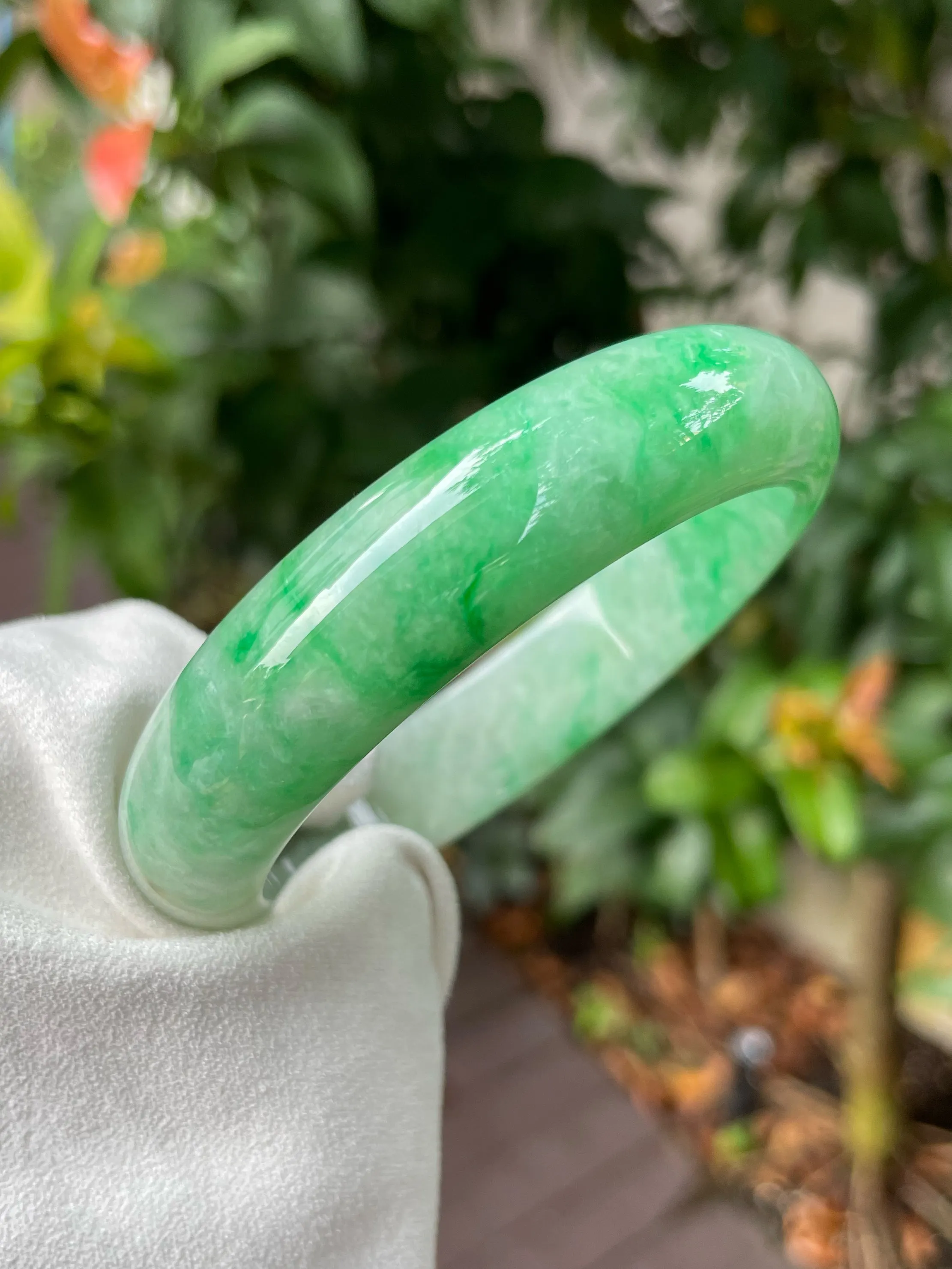 Green Jadeite Bangle | 57mm (NJBA107)