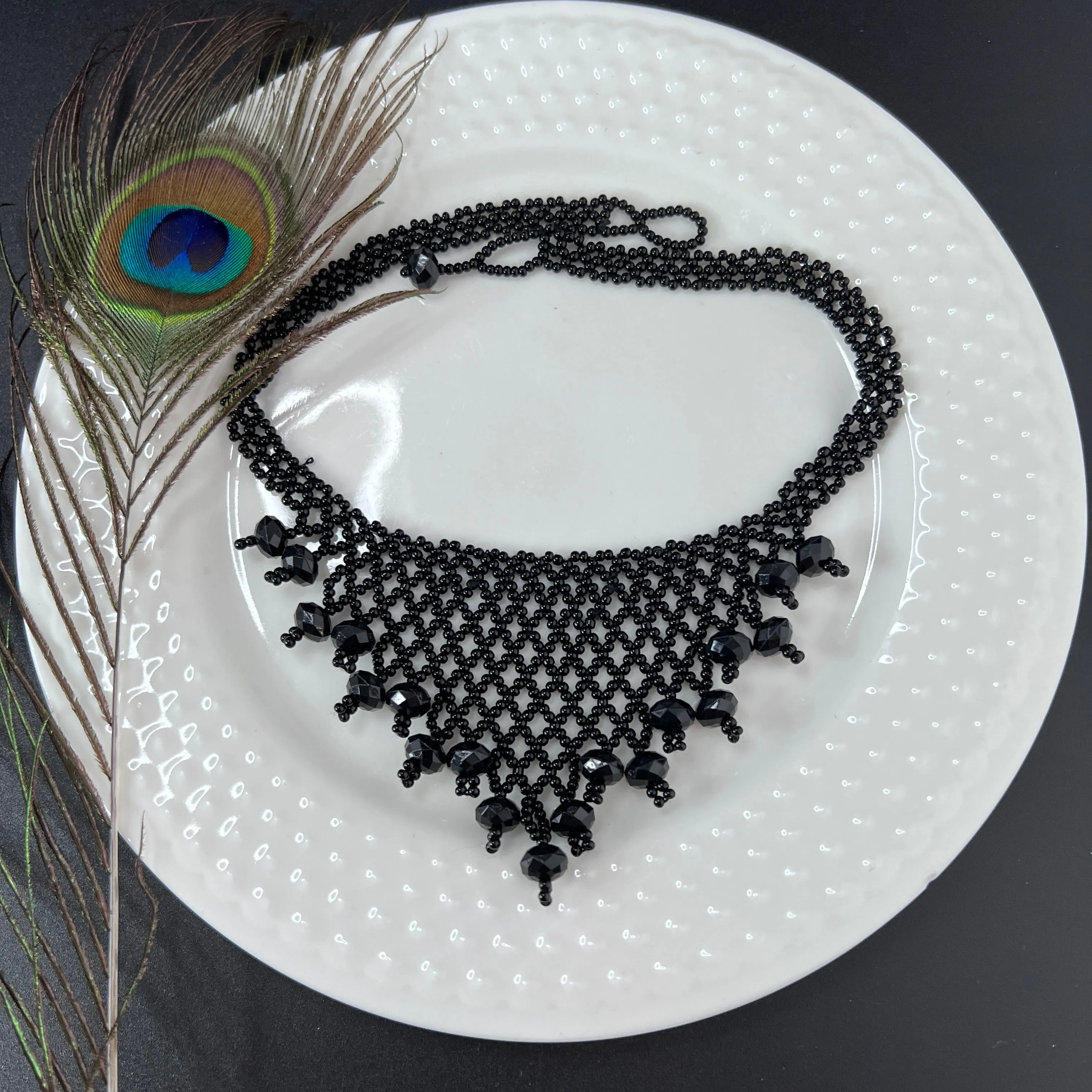 Knight Triangle Net Choker