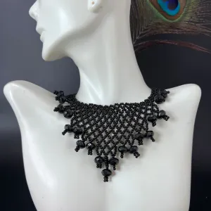 Knight Triangle Net Choker
