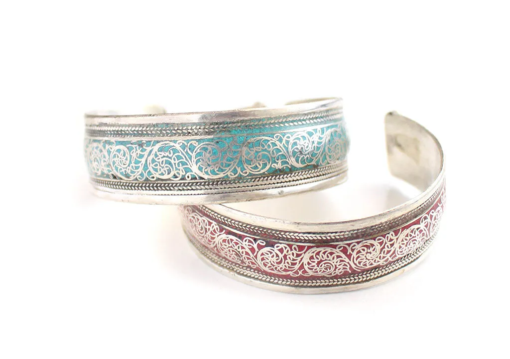 Motif Carving Silver Plated White Metal Bracelet