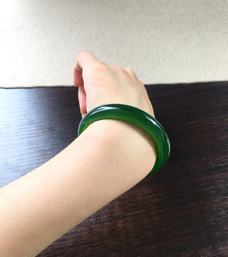 Natural Jade Bangle Nephrite Bangle Internal Diameter 54.1mm NBE048