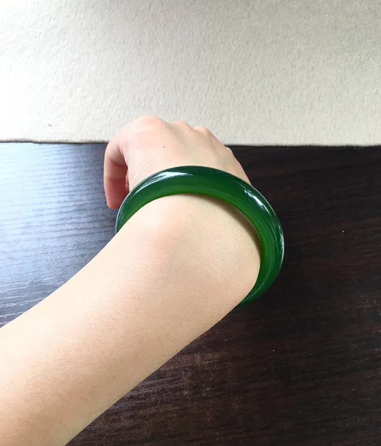 Natural Jade Bangle Nephrite Bangle Internal Diameter 54.1mm NBE048