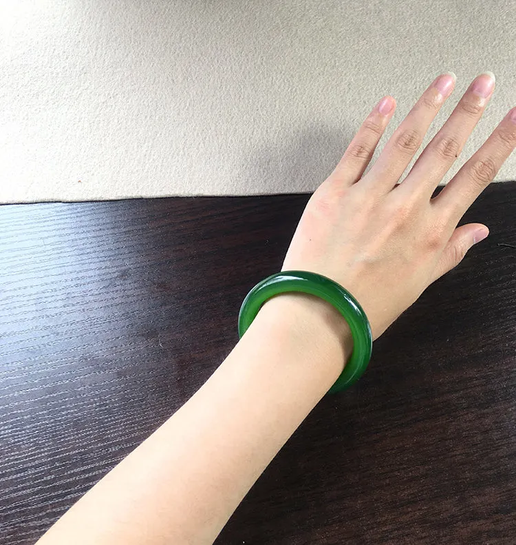 Natural Jade Bangle Nephrite Bangle Internal Diameter 54.1mm NBE048