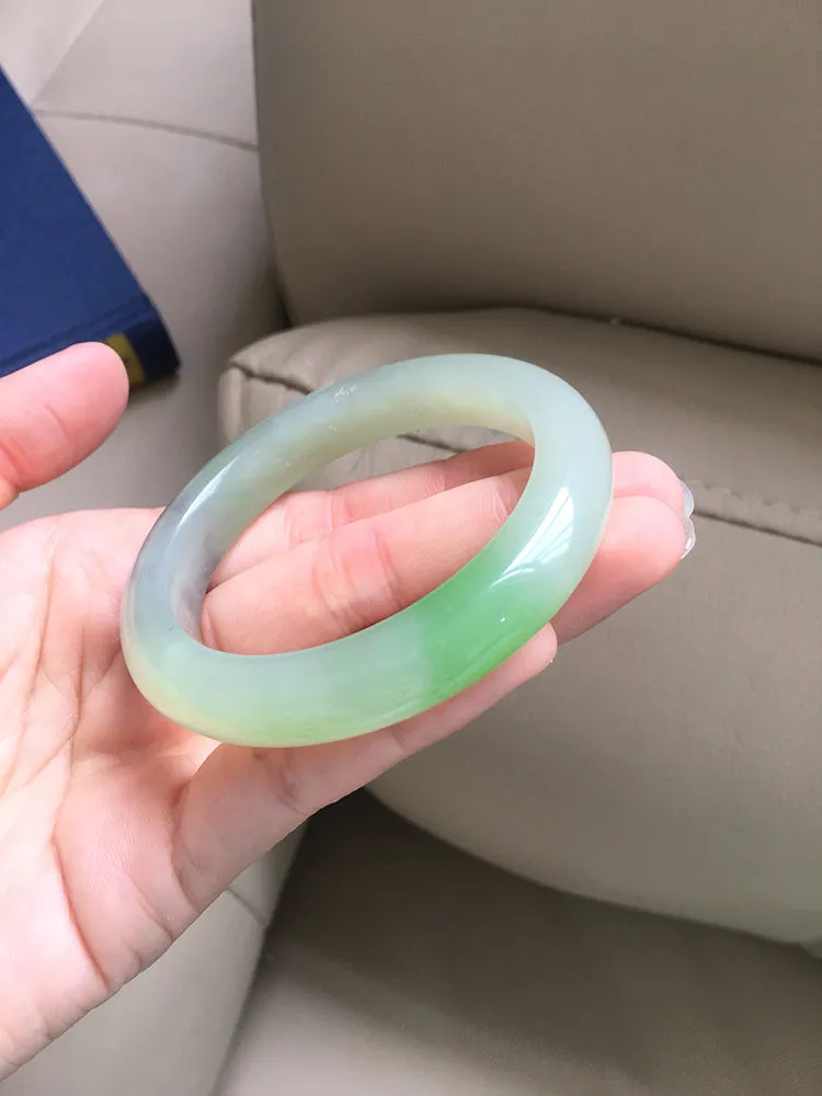 Natural Jade Bangle Nephrite Bangle Internal Diameter 54mm NBE021