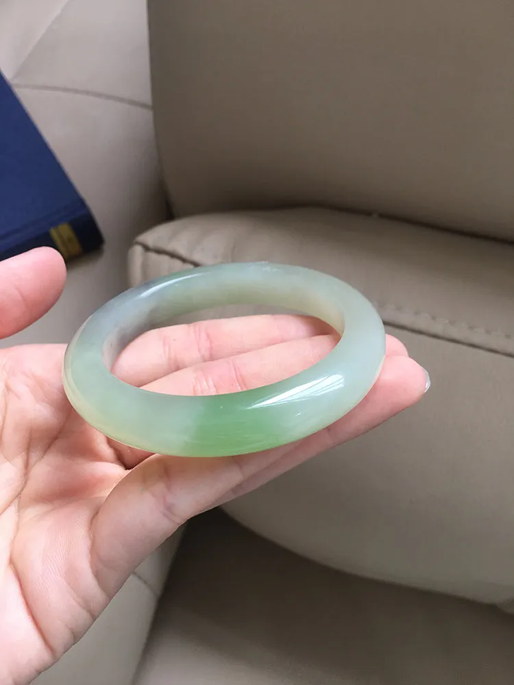 Natural Jade Bangle Nephrite Bangle Internal Diameter 54mm NBE021