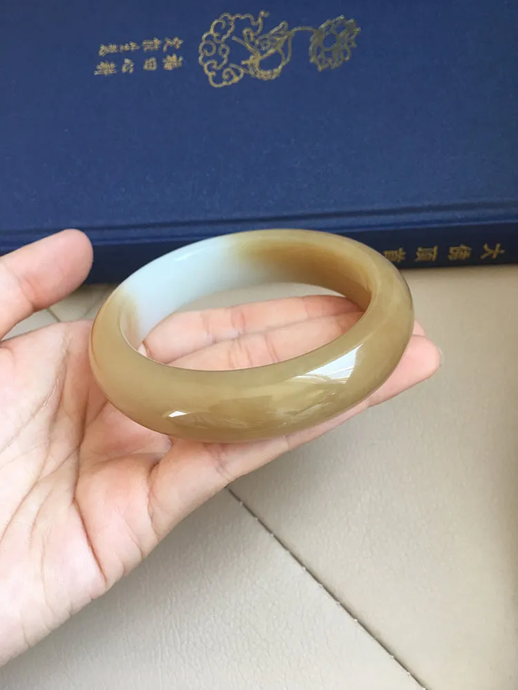 Natural Jade Bangle Nephrite Bangle Internal Diameter 61.3mm NBE016