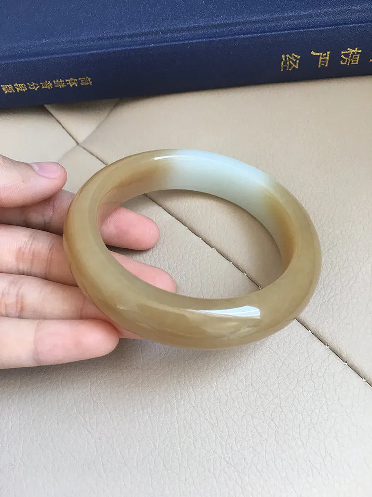 Natural Jade Bangle Nephrite Bangle Internal Diameter 61.3mm NBE016
