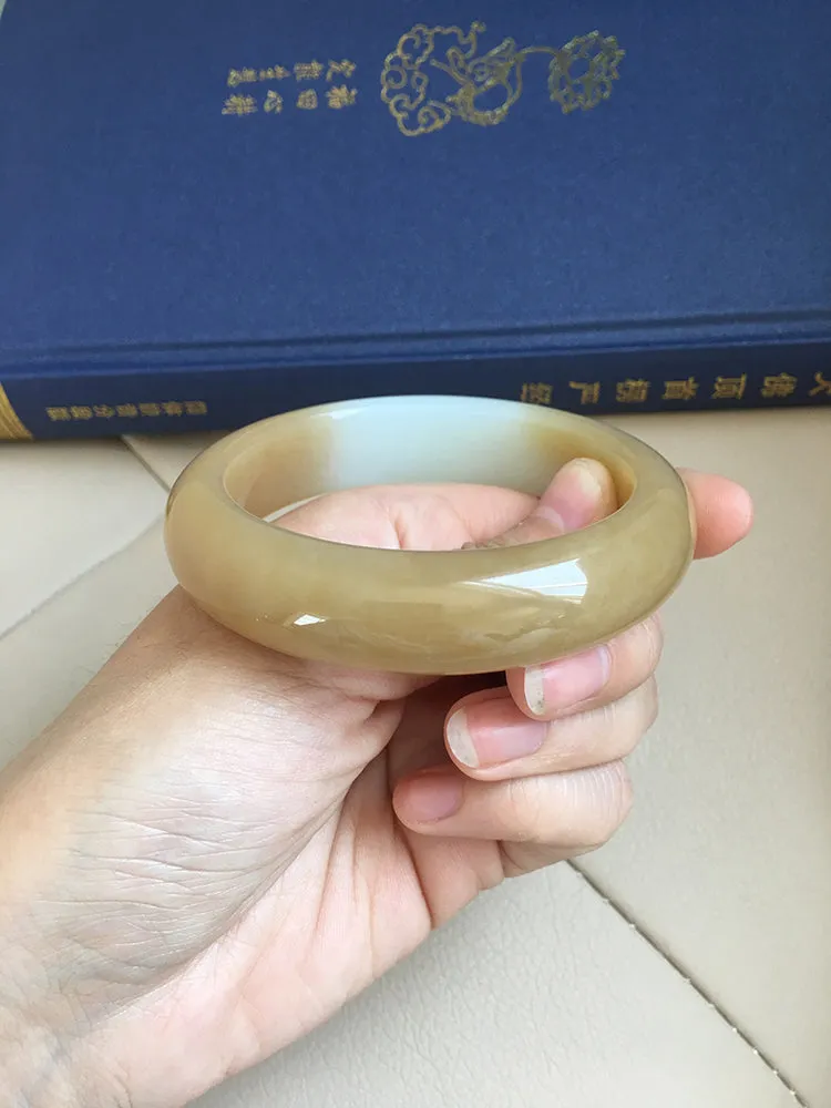 Natural Jade Bangle Nephrite Bangle Internal Diameter 61.3mm NBE016