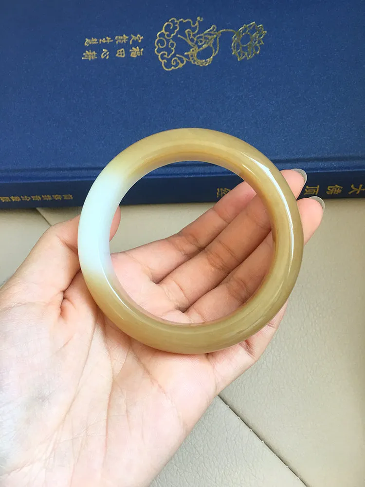 Natural Jade Bangle Nephrite Bangle Internal Diameter 61.3mm NBE016