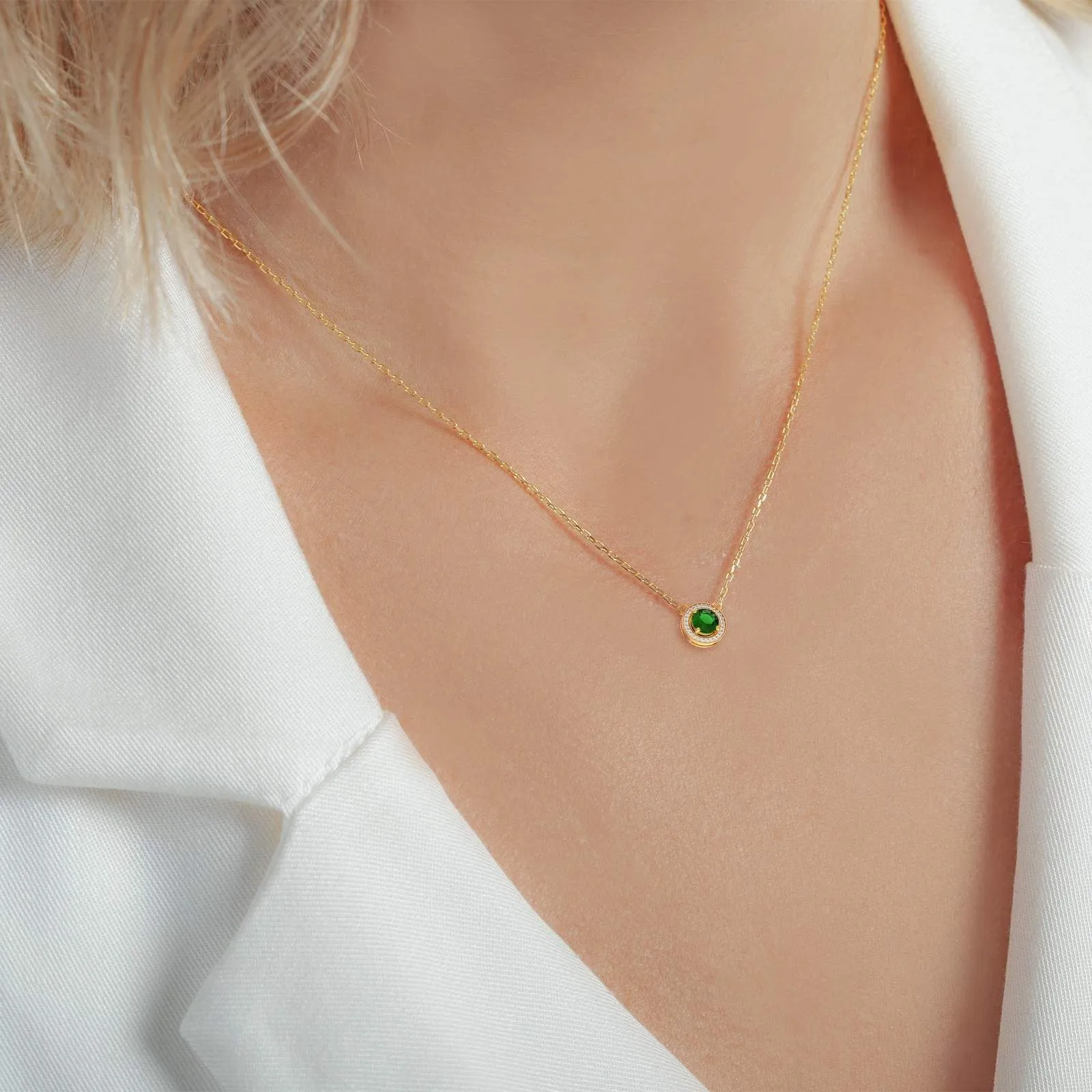 Round Emerald And Diamond Pendant Necklace