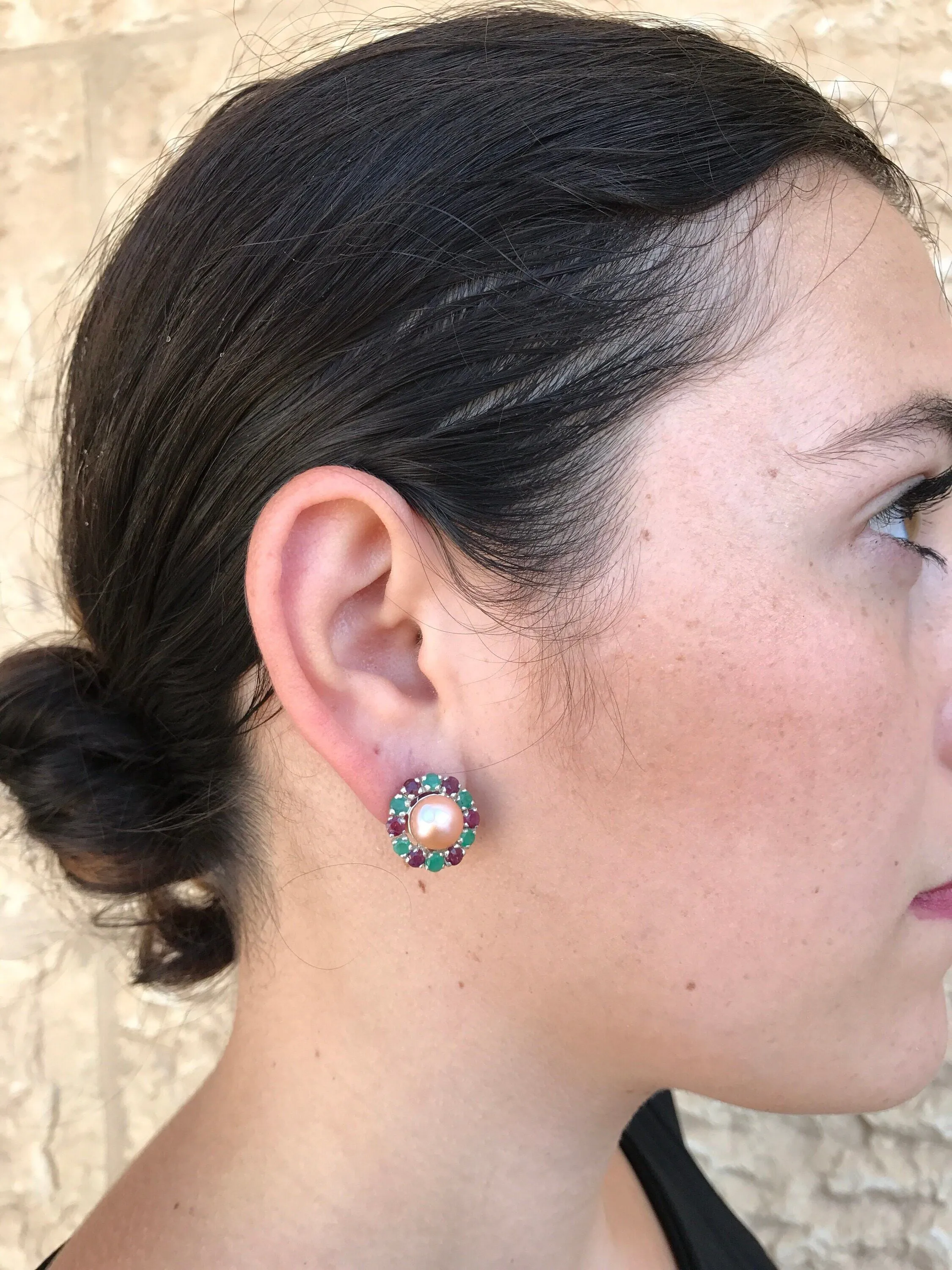 Victorian Pearl Earrings - Pearl Flower Studs - Beige Pearl Earrings