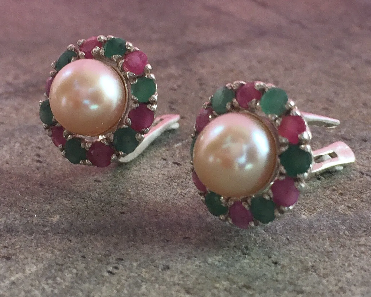Victorian Pearl Earrings - Pearl Flower Studs - Beige Pearl Earrings