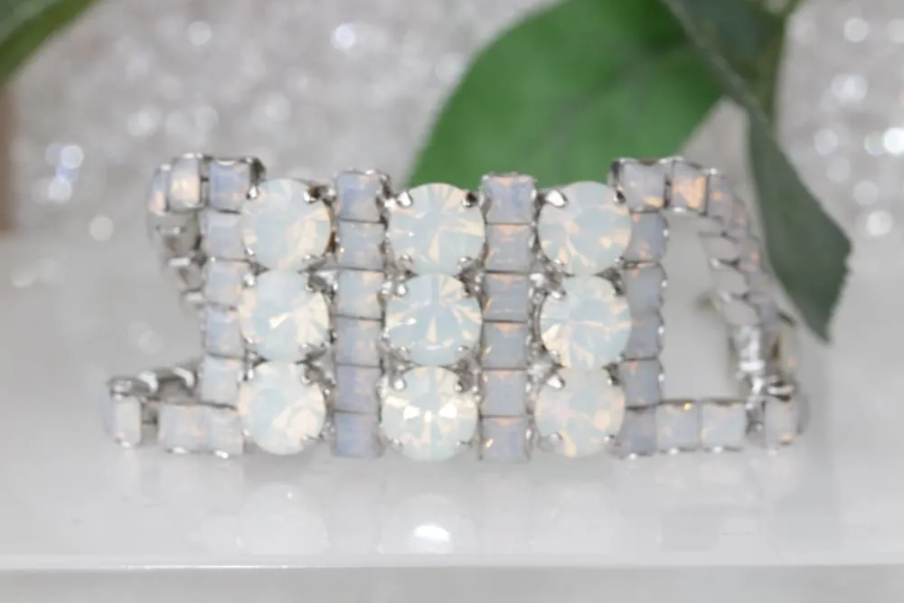 WHITE BANGLE BRACELET