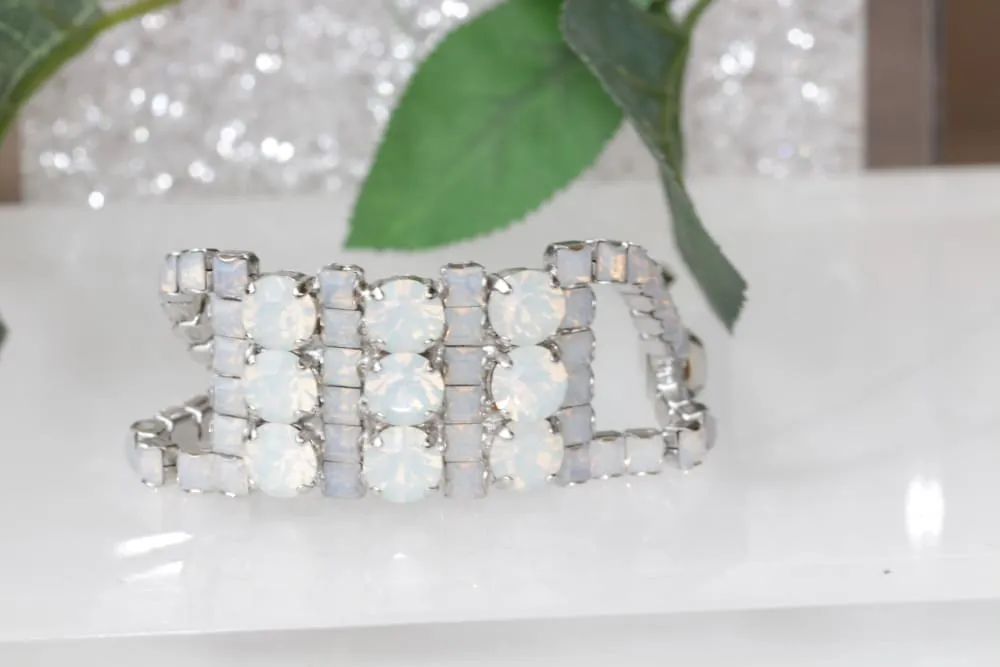 WHITE BANGLE BRACELET